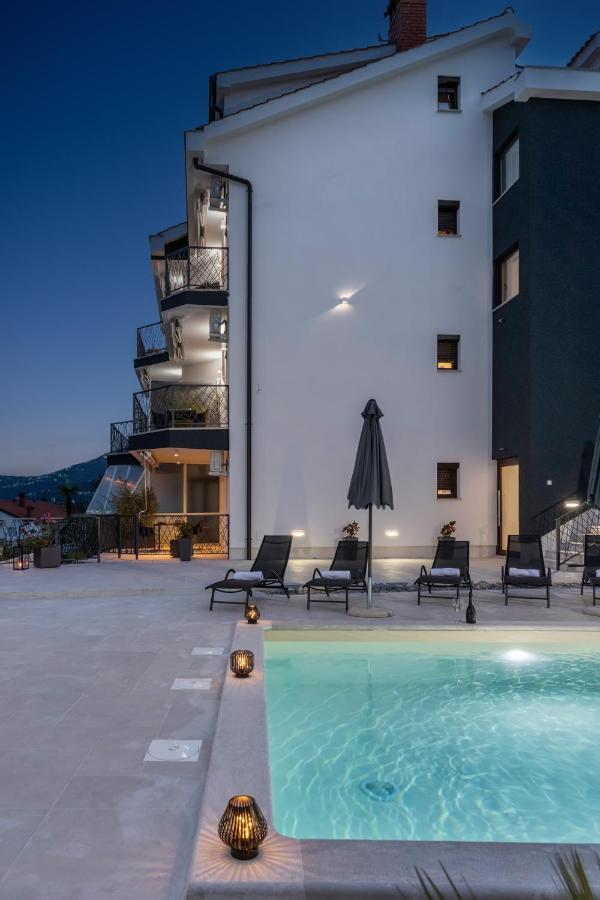 Villa Adriatic, Apartment Chiara With Sea View And Heated Swimming Pool, Free Private Parking, Ičići Exteriör bild