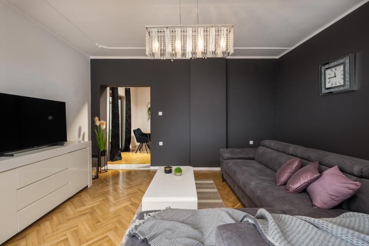 Villa Adriatic, Apartment Chiara With Sea View And Heated Swimming Pool, Free Private Parking, Ičići Exteriör bild
