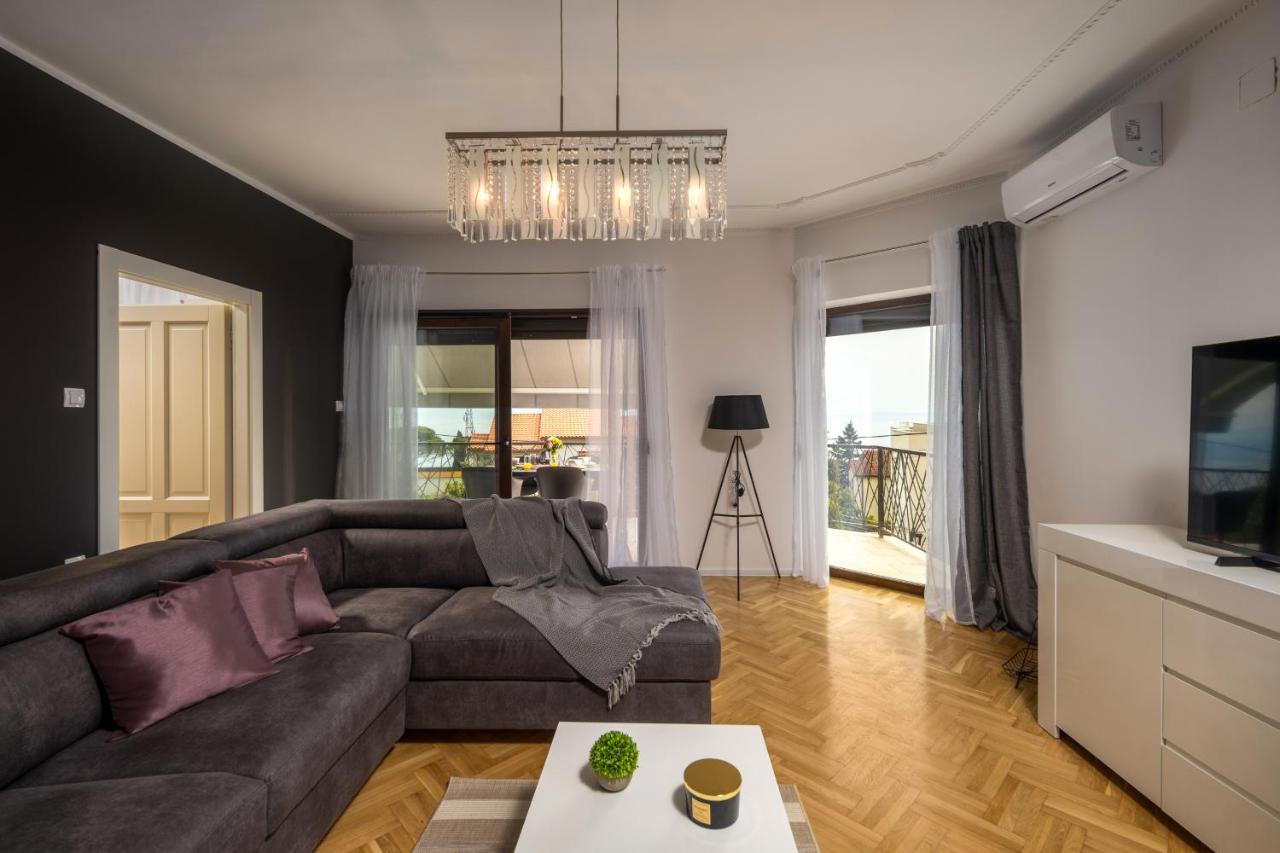 Villa Adriatic, Apartment Chiara With Sea View And Heated Swimming Pool, Free Private Parking, Ičići Exteriör bild